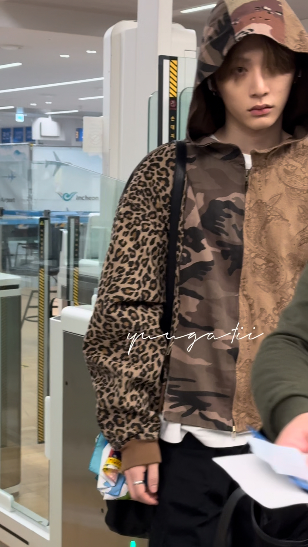 [잡담] 한태산 오늘 공항 폰카 | 인스티즈