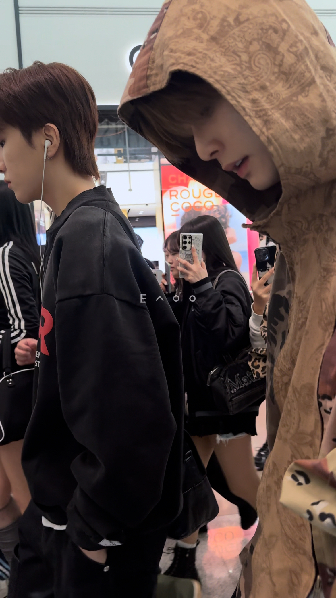 [잡담] 한태산 오늘 공항 폰카 | 인스티즈