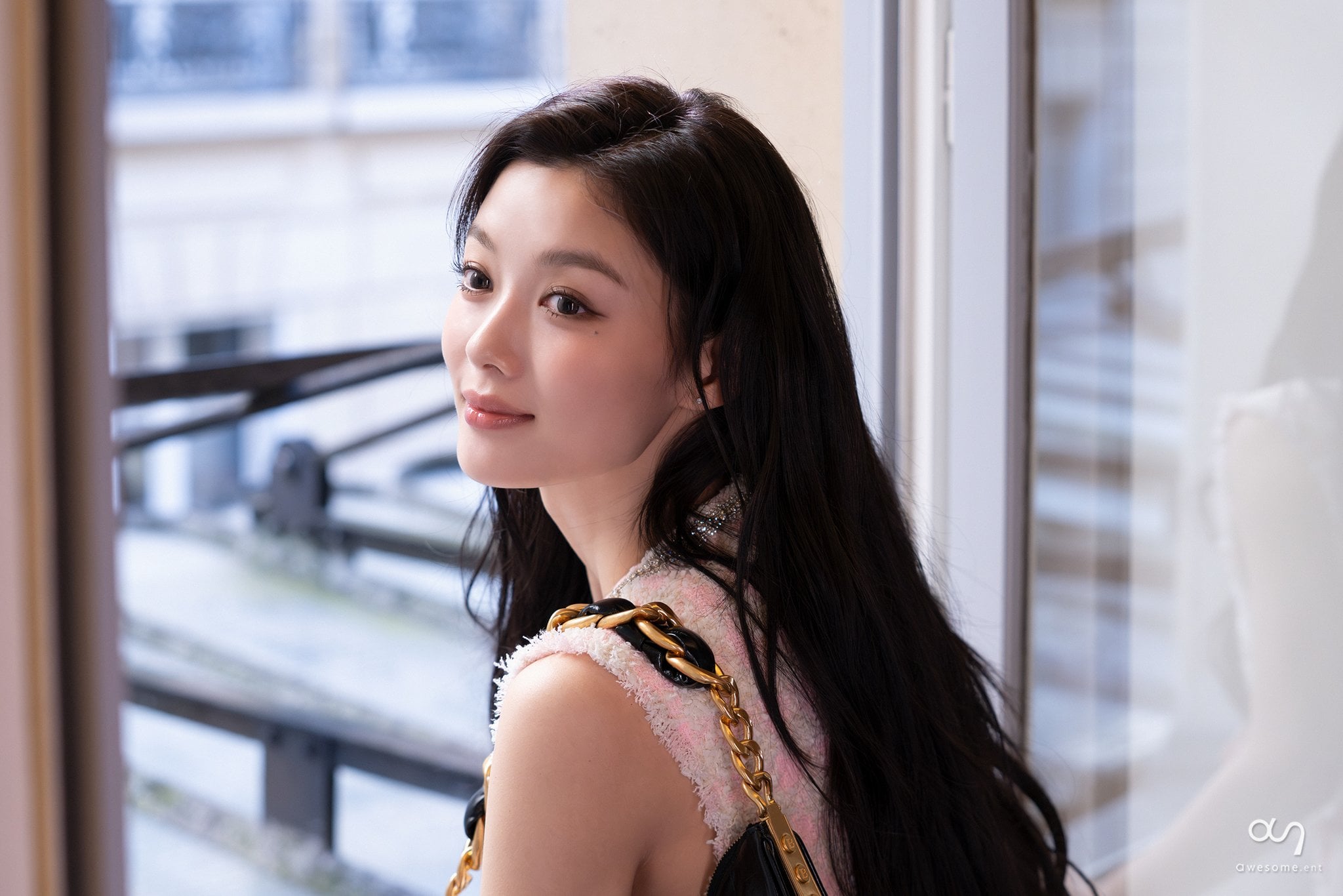 [잡담] 김유정 20대 중후반 되니까 분위기 | 인스티즈