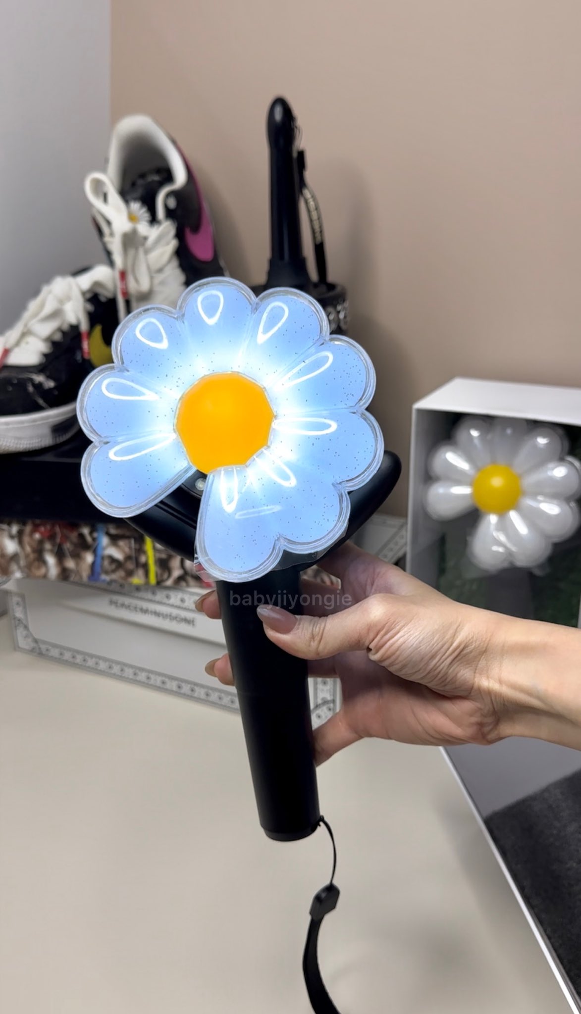 [잡담] 권지용 데이지 응원봉 세젤예ㅠㅠ | 인스티즈