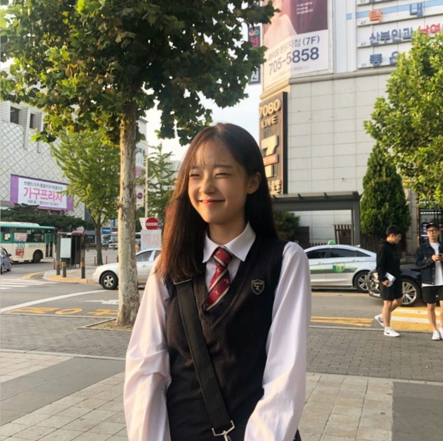 [잡담] 채원빈 고딩때 너무 귀엽다 ㅋㅋㅋ | 인스티즈