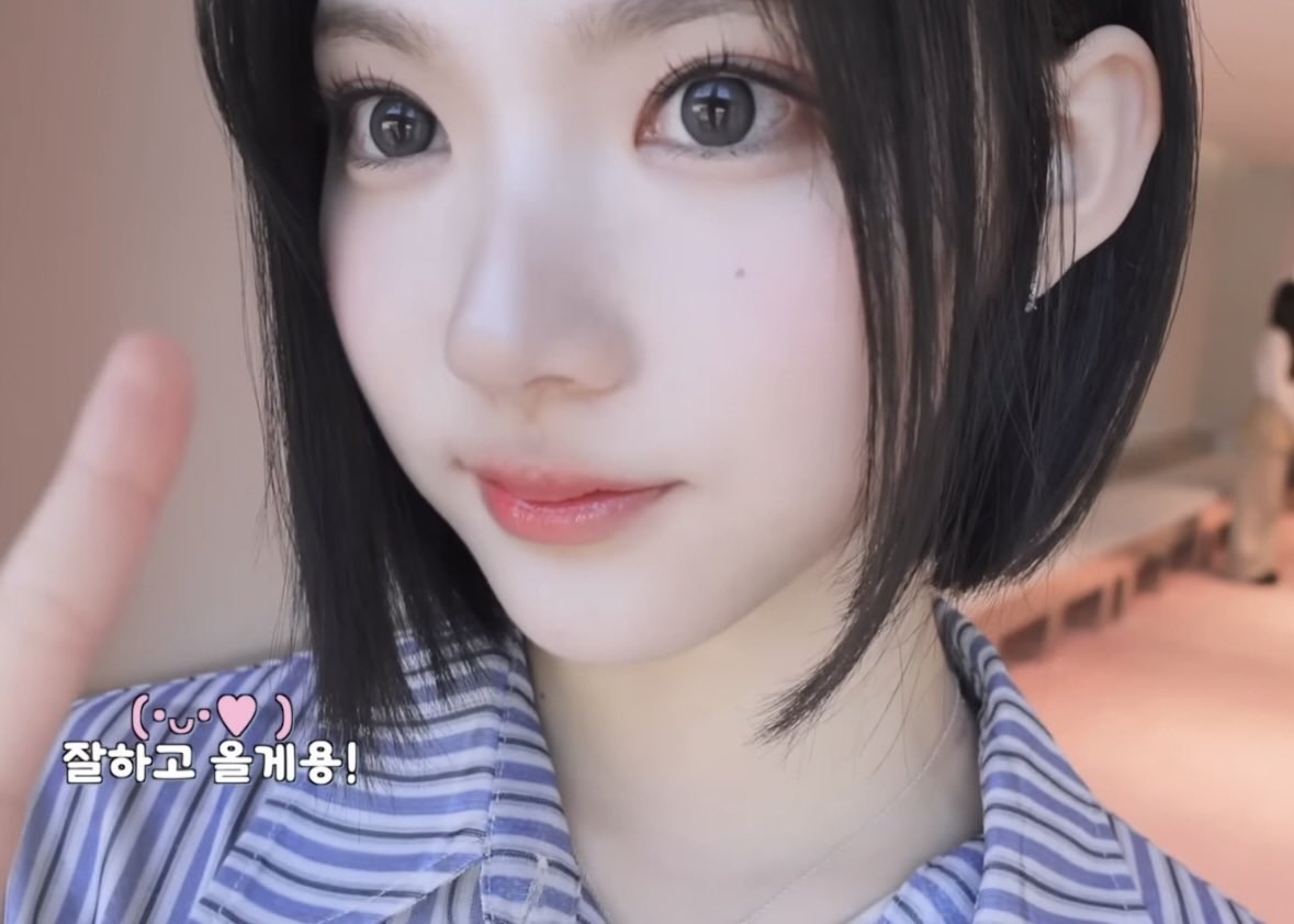 [잡담] 하투하 지우는 피부 질감 보이는 사진이 너무 예쁨 | 인스티즈