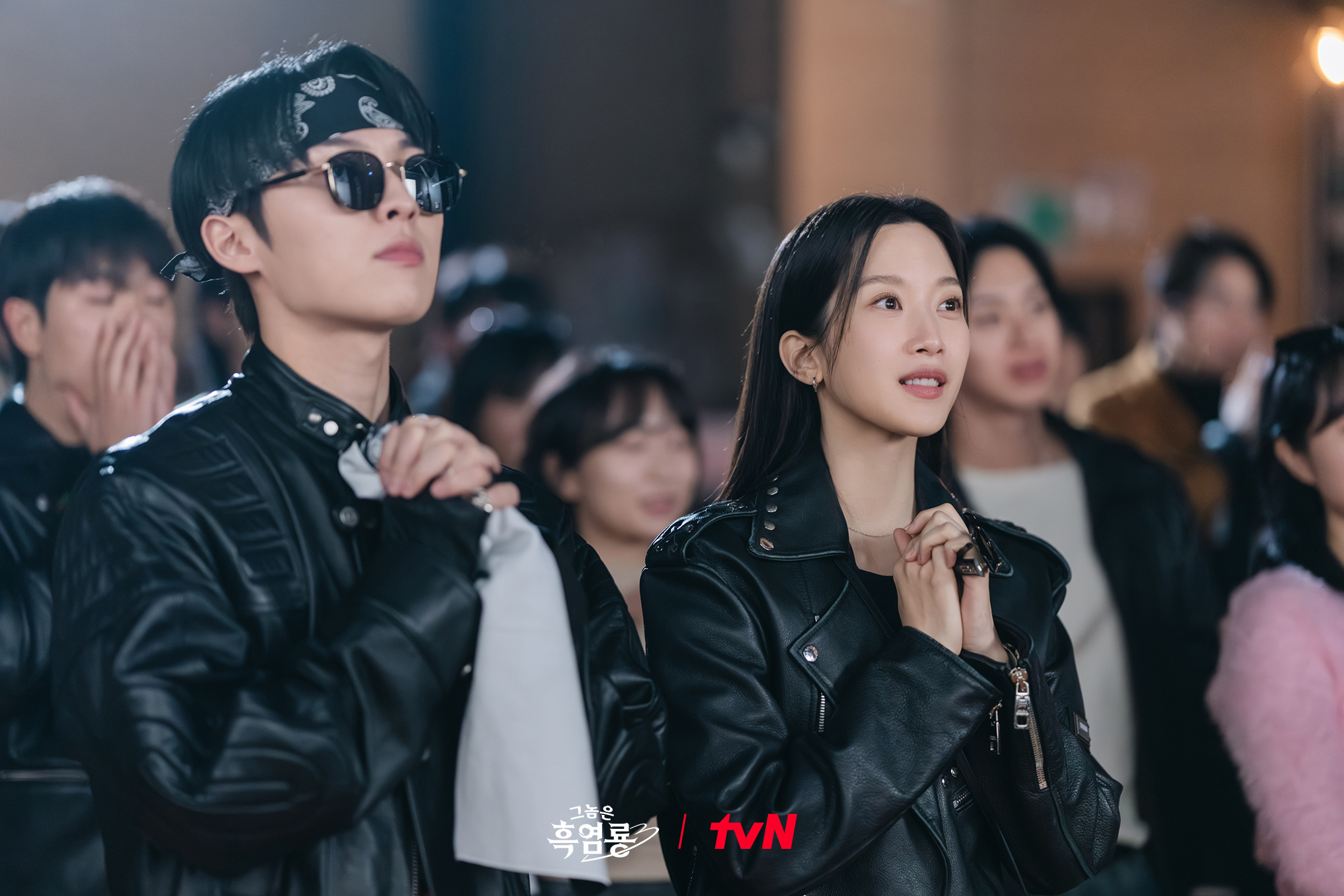 [잡담] 흑염룡 주연 수정 덕질 데이트 스틸컷 고화질 | 인스티즈