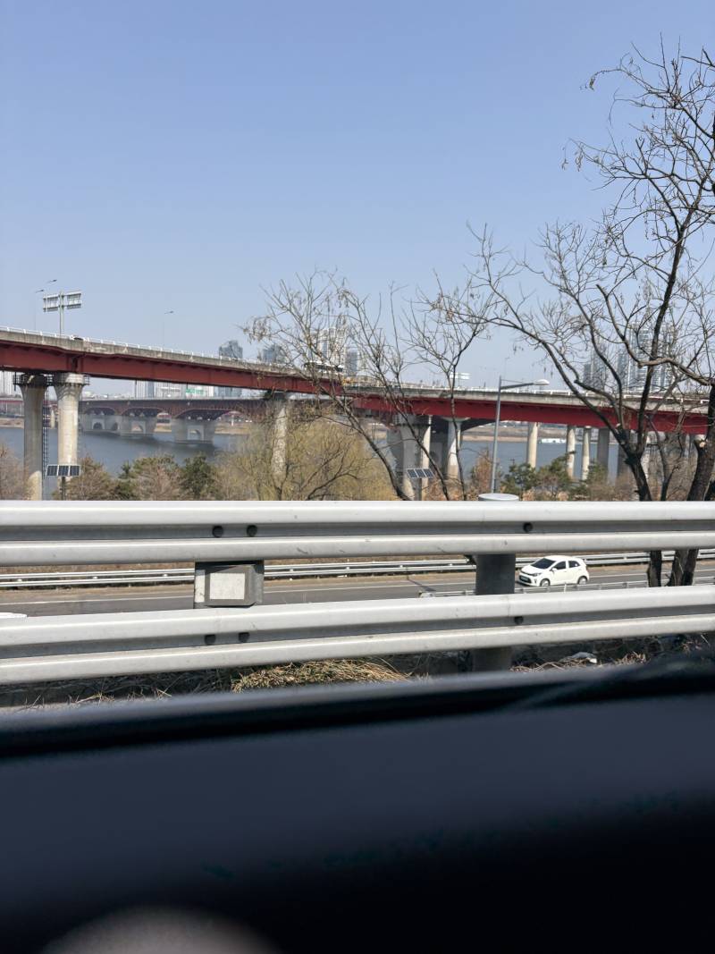 큠 | 인스티즈