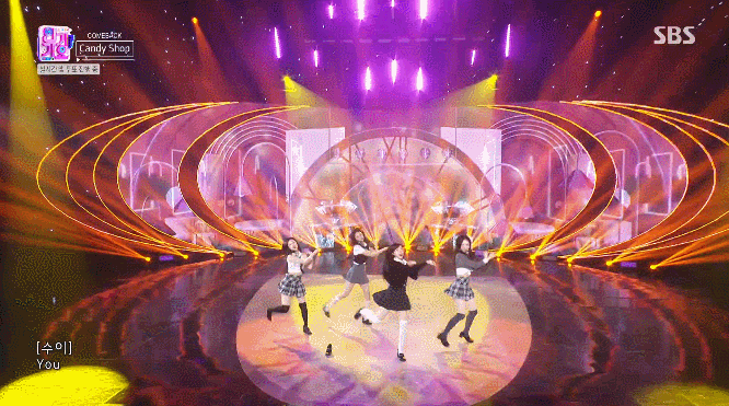 오늘 음악방송 도중 구두 날아간 걸그룹 멤버.gif | 인스티즈