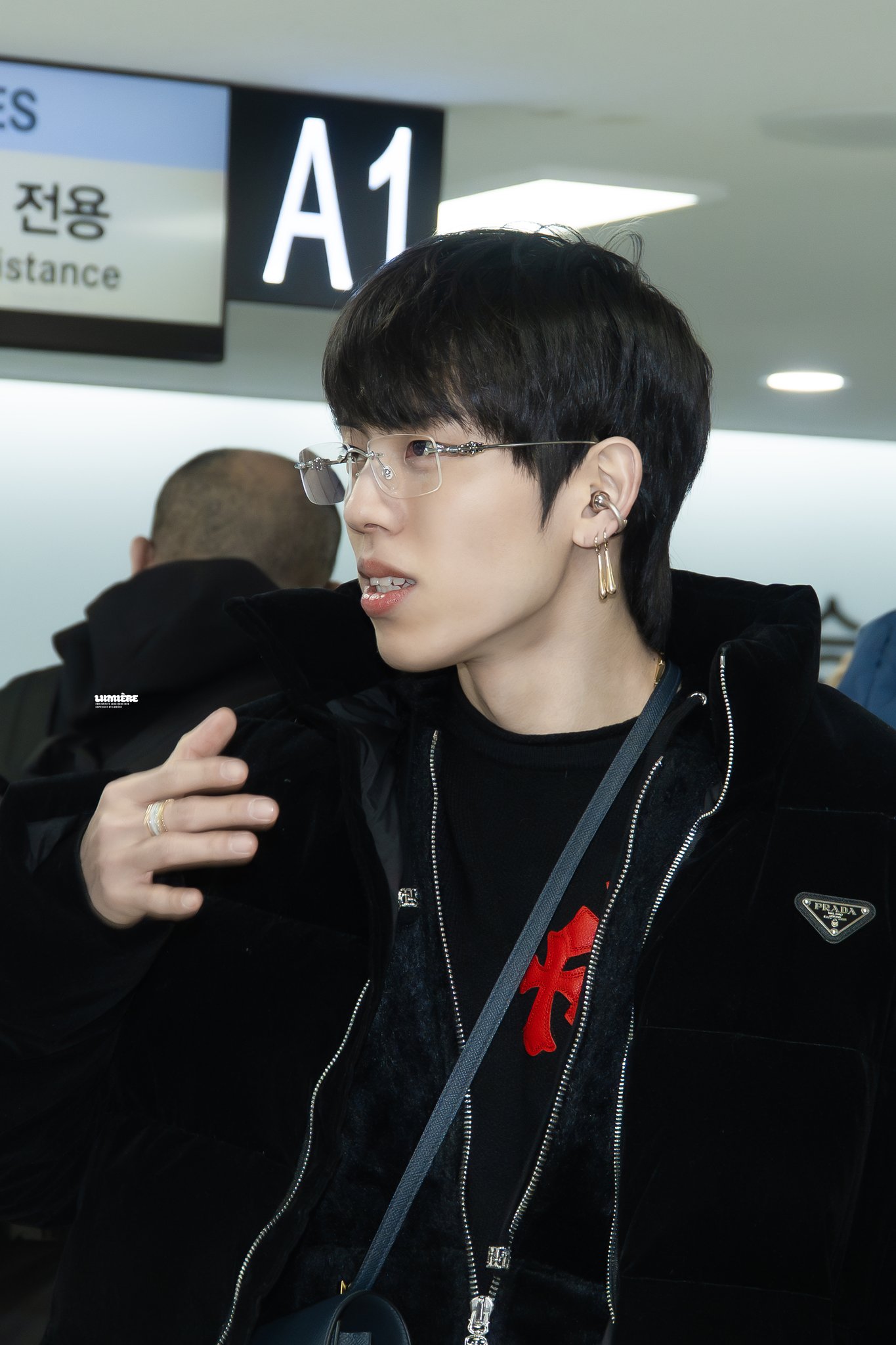 [잡담] 인피니트 동우 안경쓴 거 너무 취향… | 인스티즈