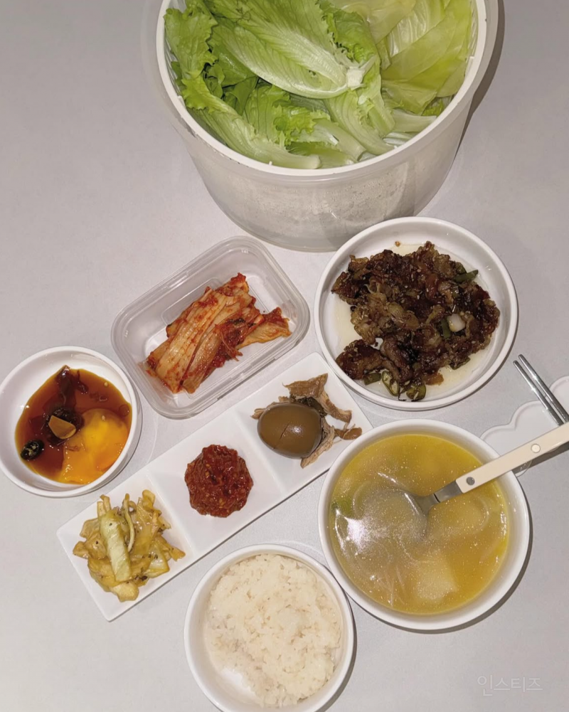 소소하지만 건강하게 밥 챙겨 먹는 듯한 여돌 | 인스티즈