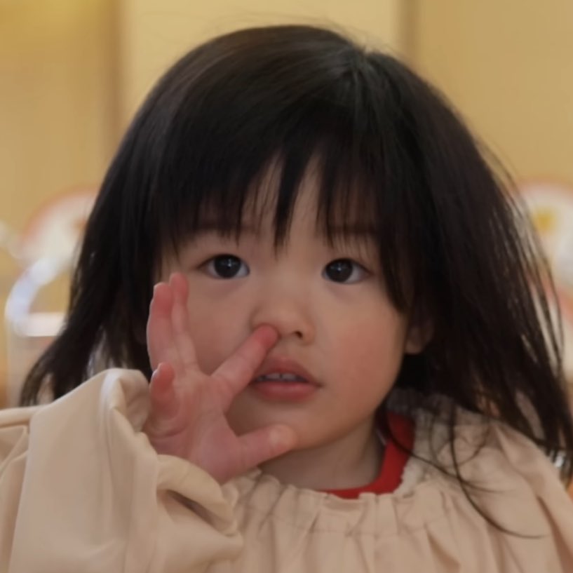 [잡담] 요즘 로하 귀엽다고 생각하는 사람한테 주고싶은 짤들 | 인스티즈