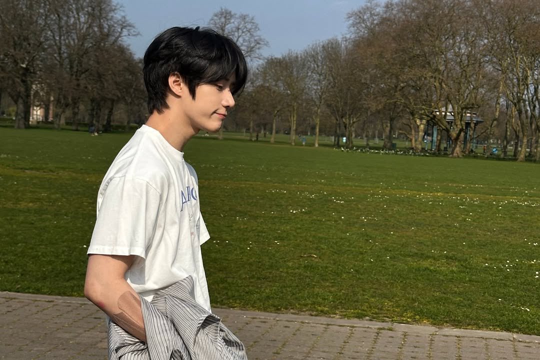[잡담] 최범규 남친짤 정석으로 말아줬는데 얼굴이 너무 연예인임ㅋㅋㅋ | 인스티즈