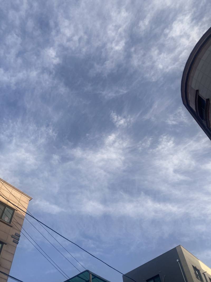 [잡담] 어제찍은 실시간 하늘사진 | 인스티즈