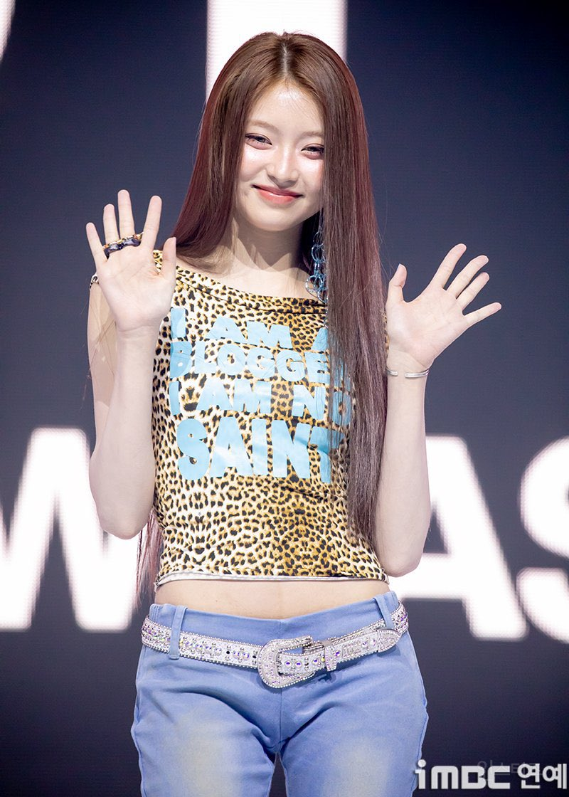 2000년 초반 패션 찰떡같이 소화한 06년생 키키 하음.jpg | 인스티즈
