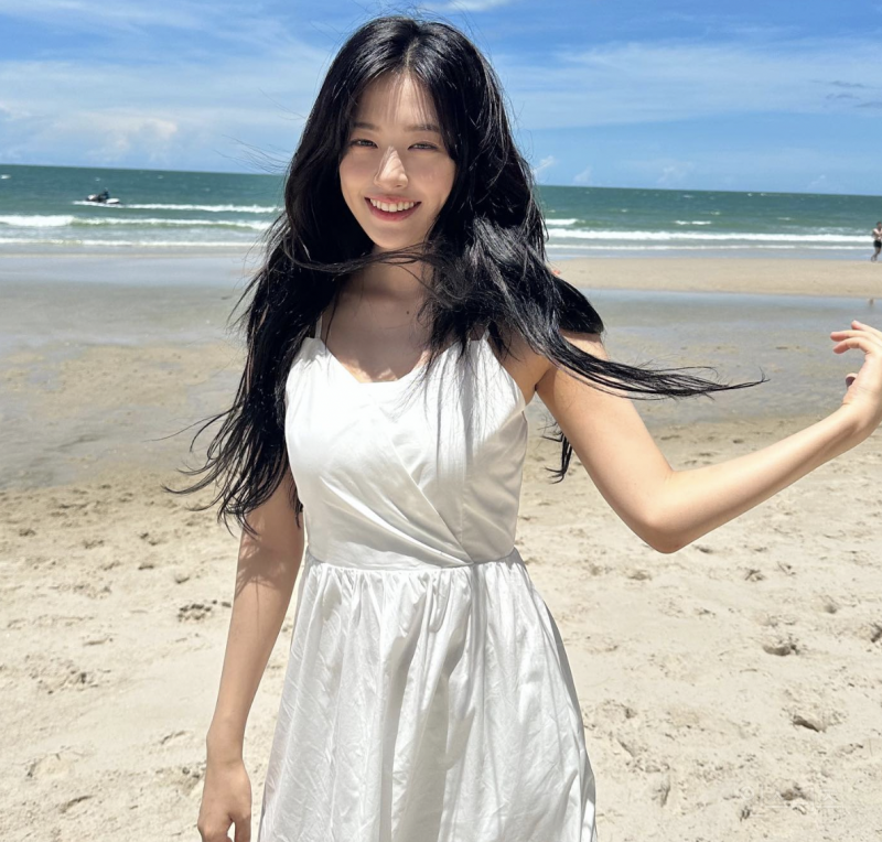 풍성한 머리숱으로 헤어모델이 된 여돌 .jpgif | 인스티즈