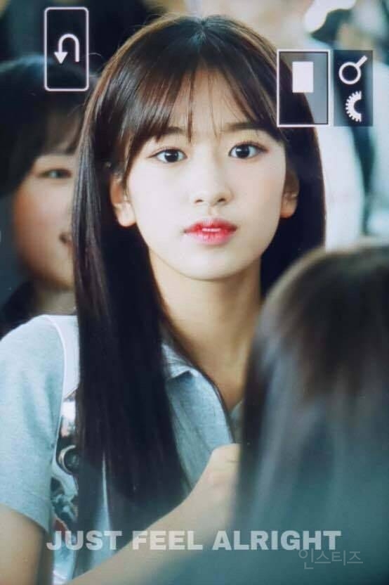 풍성한 머리숱으로 헤어모델이 된 여돌 .jpgif | 인스티즈