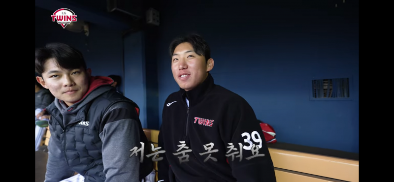 [잡담] 아씨 멍멍근ㅋㅋㅋㅋㅋㅋㅋㅋㅋㅋ미쳤나 나 지금 소리지름 진짜로 | 인스티즈