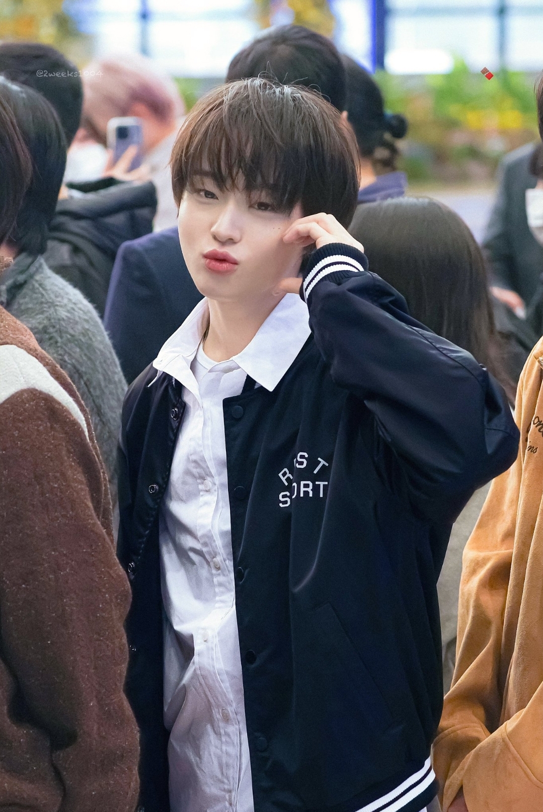 [잡담] 얘 누구임? | 인스티즈