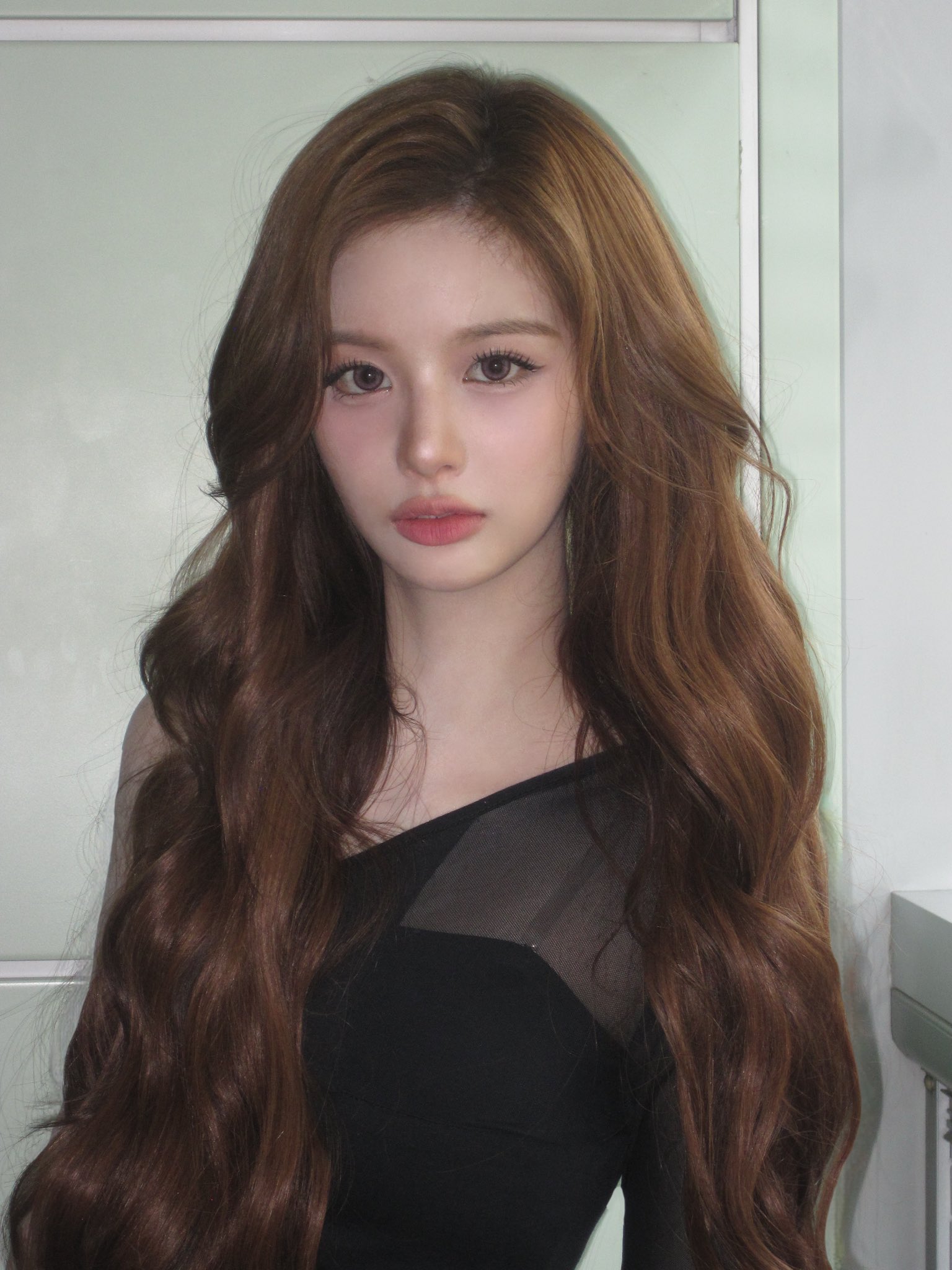 [잡담] 설윤 사진 또 올렸는데 이것도 ㄹㅈㄷ 미쳣어.... | 인스티즈