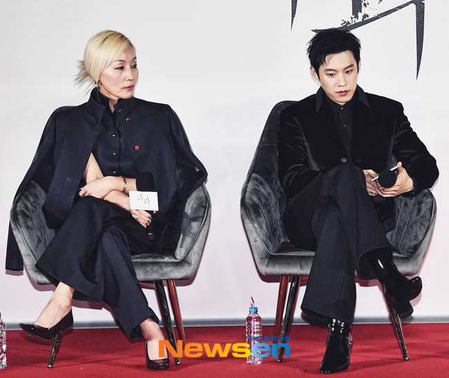 영화 파과 제작보고회 이혜영&김성철 (MC 박경림) 기사 사진.jpg | 인스티즈