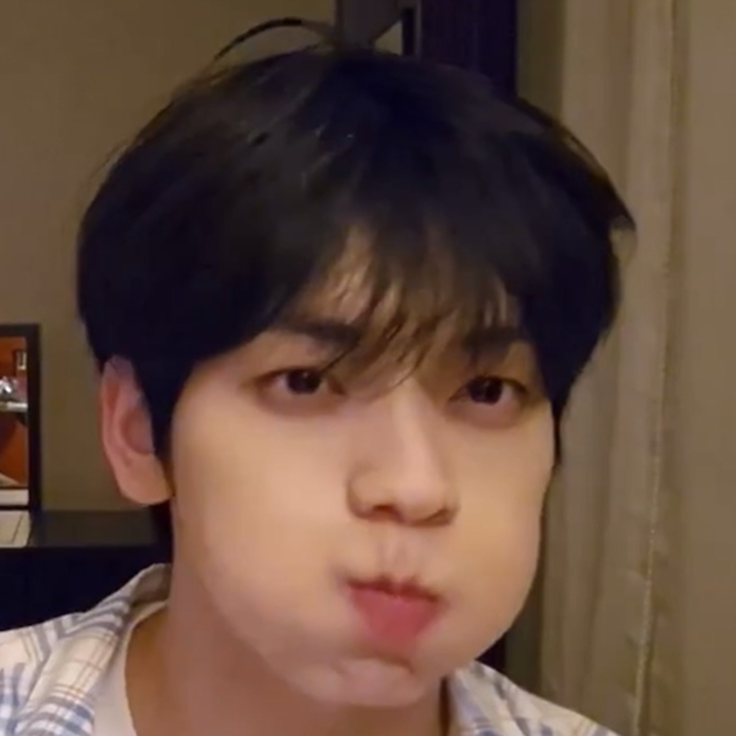 [잡담] 난ㅋㅋㅋㅋ 최수빈 = 보우 본 다음부터 걍 보우로만 보임ㅋㅋㅋㅋ | 인스티즈