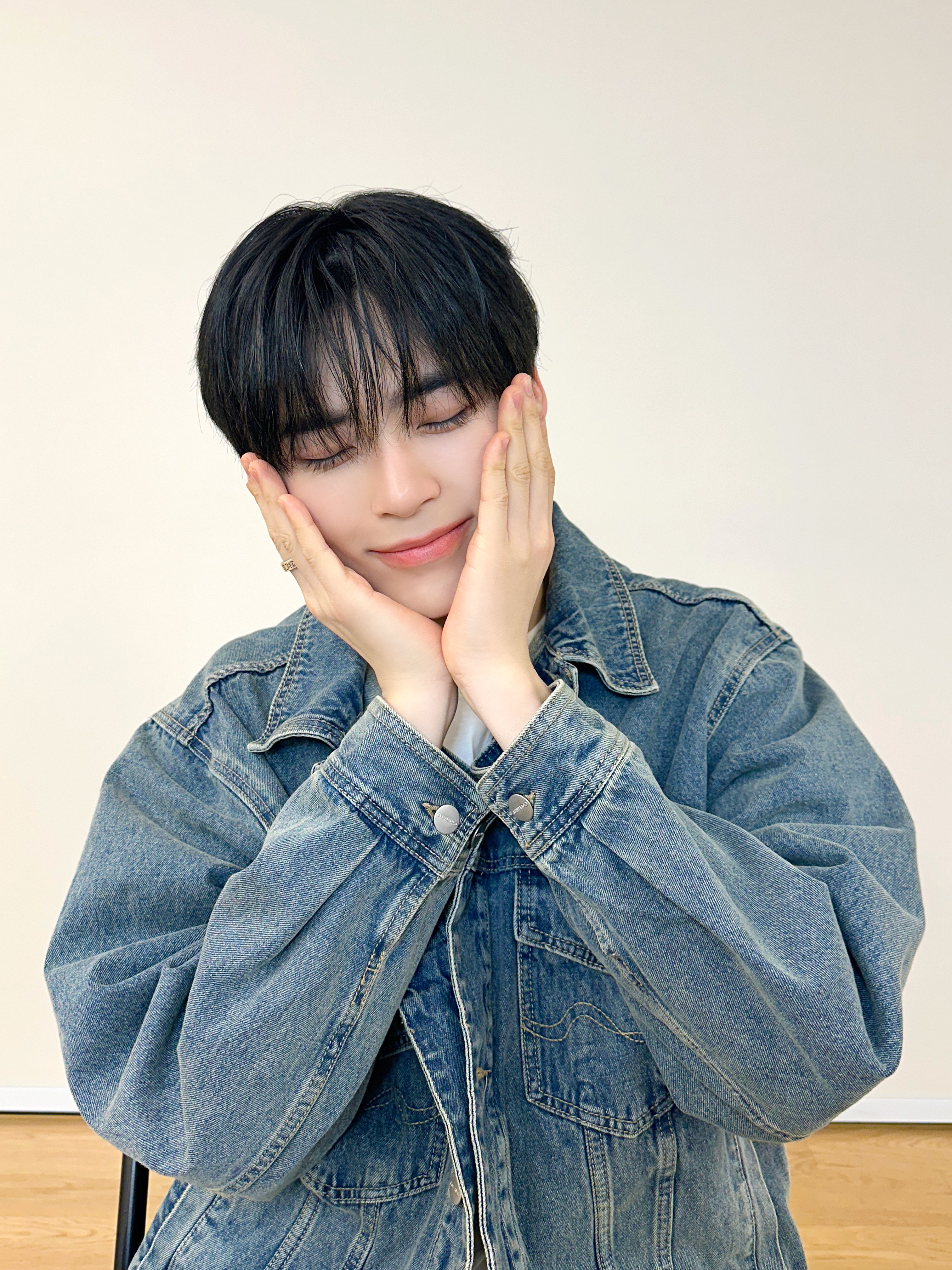 [잡담] 성한빈 진짜 잘생쁨이야 | 인스티즈