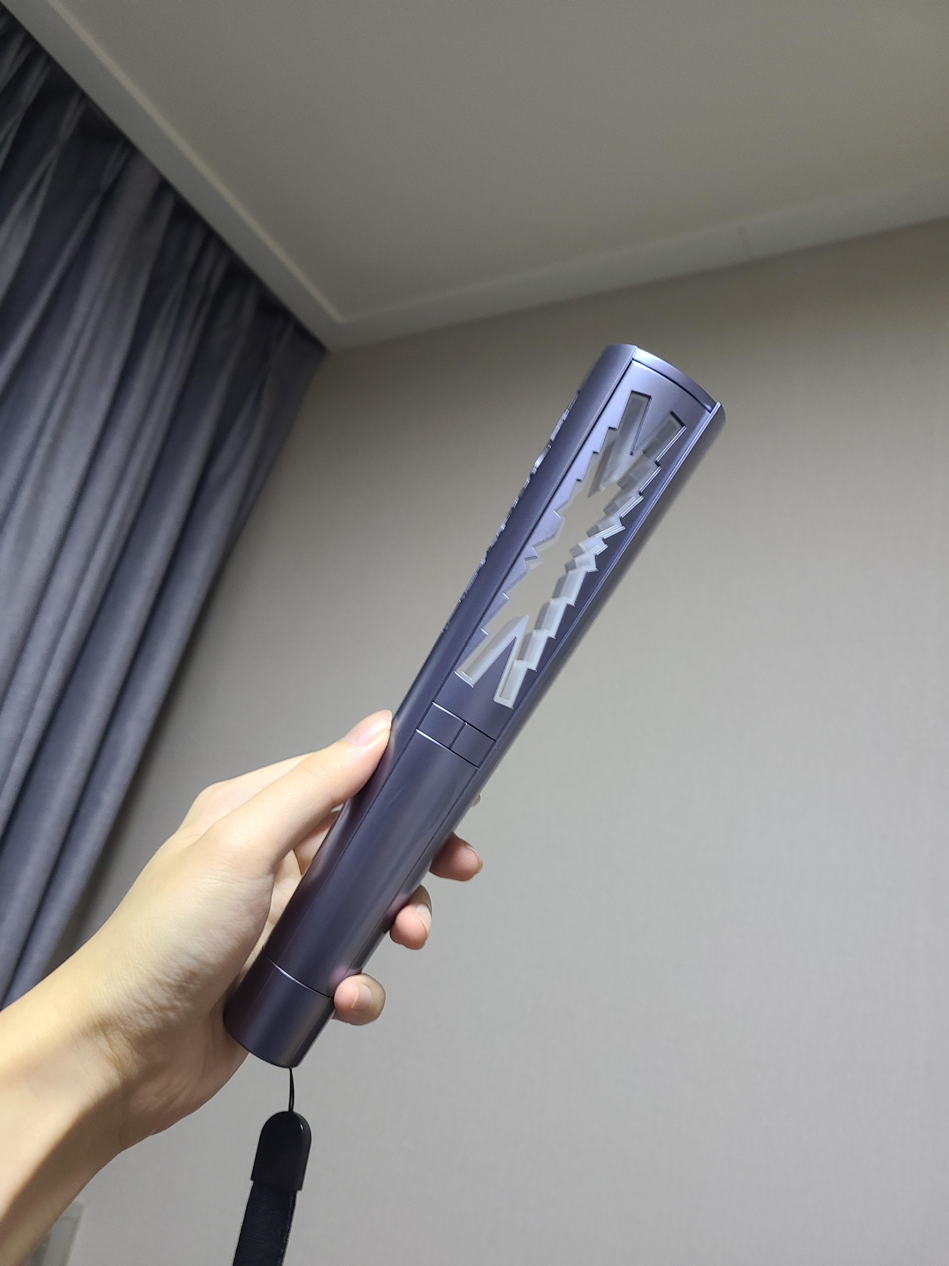 [잡담] 르세라핌 핌봉 실물 받아보니까 | 인스티즈