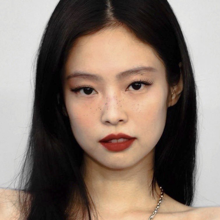 [잡담] 제니 주근깨 왜 이렇게 잘 어울림 | 인스티즈