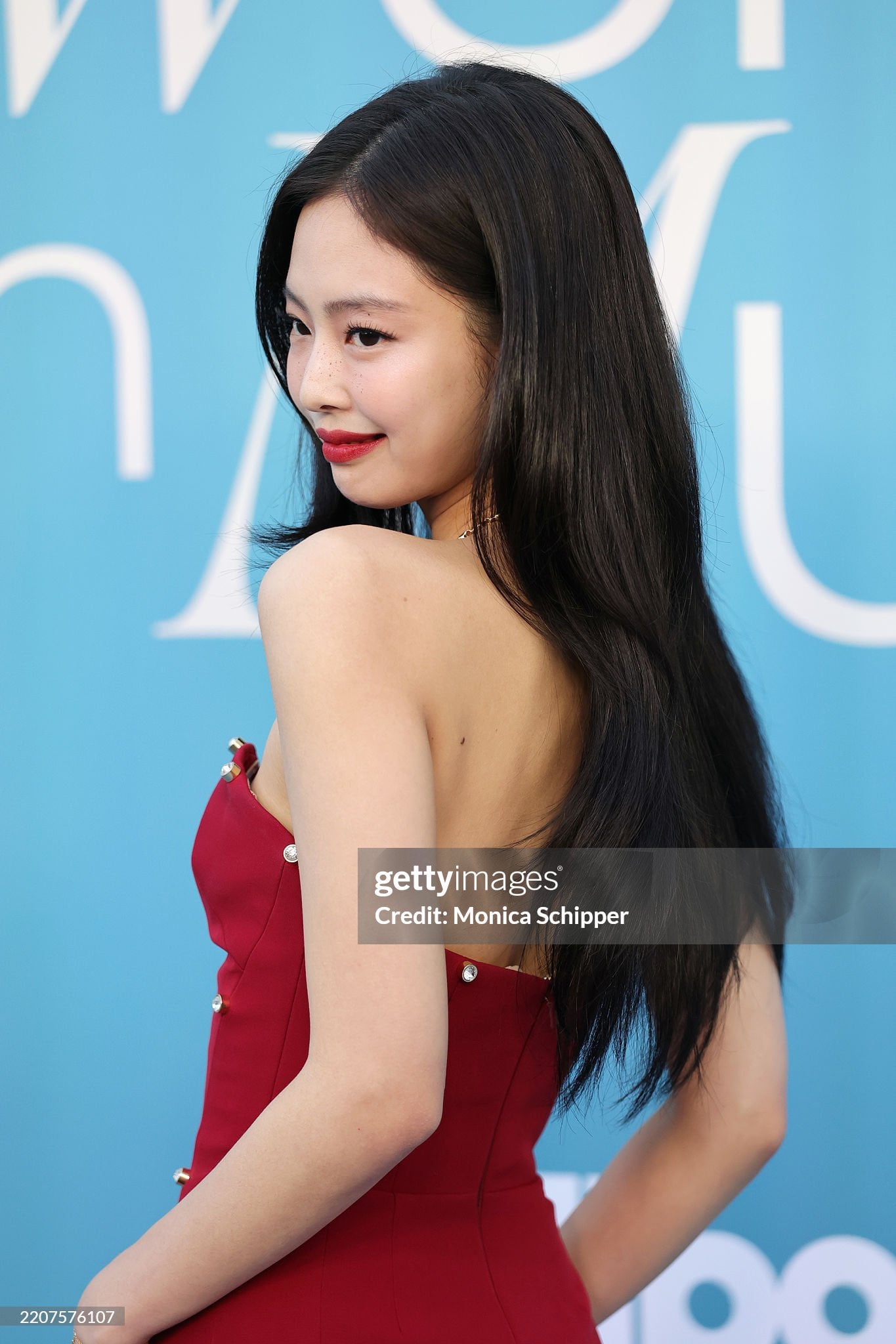 [잡담] 제니 오늘 메컵 대체 누구임?; | 인스티즈