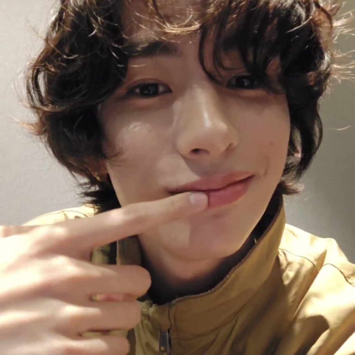 [잡담] 앤톤이 이럼 | 인스티즈