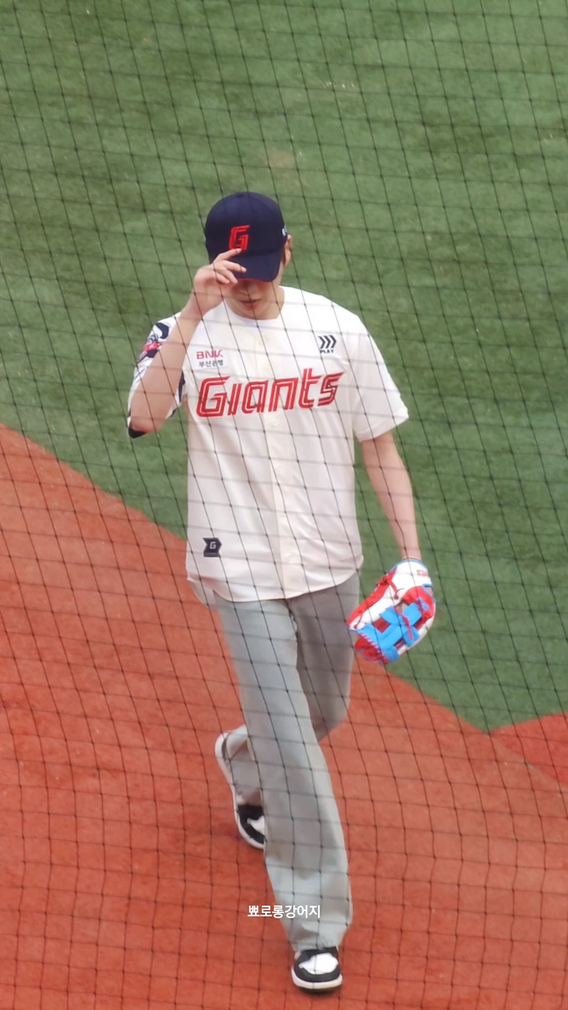 [잡담] 강다니엘 팬아트인데 본체랑 비슷 | 인스티즈