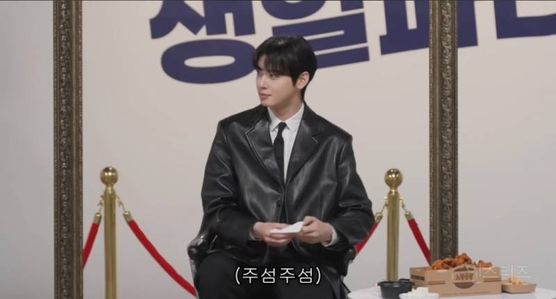 잘생긴 사람을 보면 웃음이 나오는이유.jpg | 인스티즈