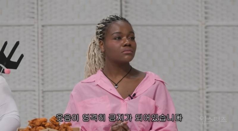 잘생긴 사람을 보면 웃음이 나오는이유.jpg | 인스티즈
