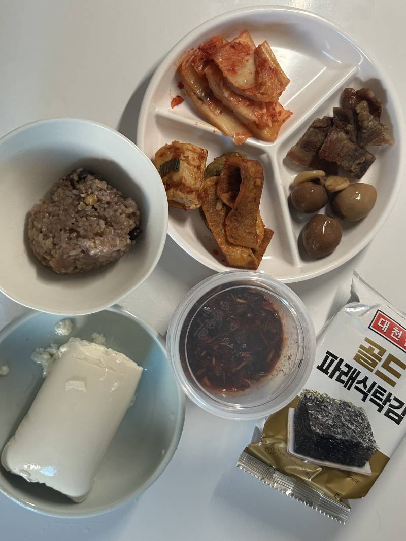 [잡담] 많이 먹는지 봐줄 사람 | 인스티즈