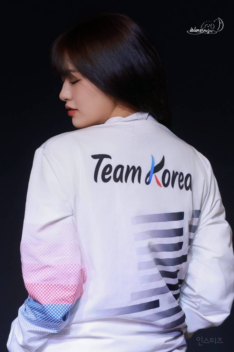 스포츠 복장 신기하게도 잘 소화한다는 연예인.jpg | 인스티즈