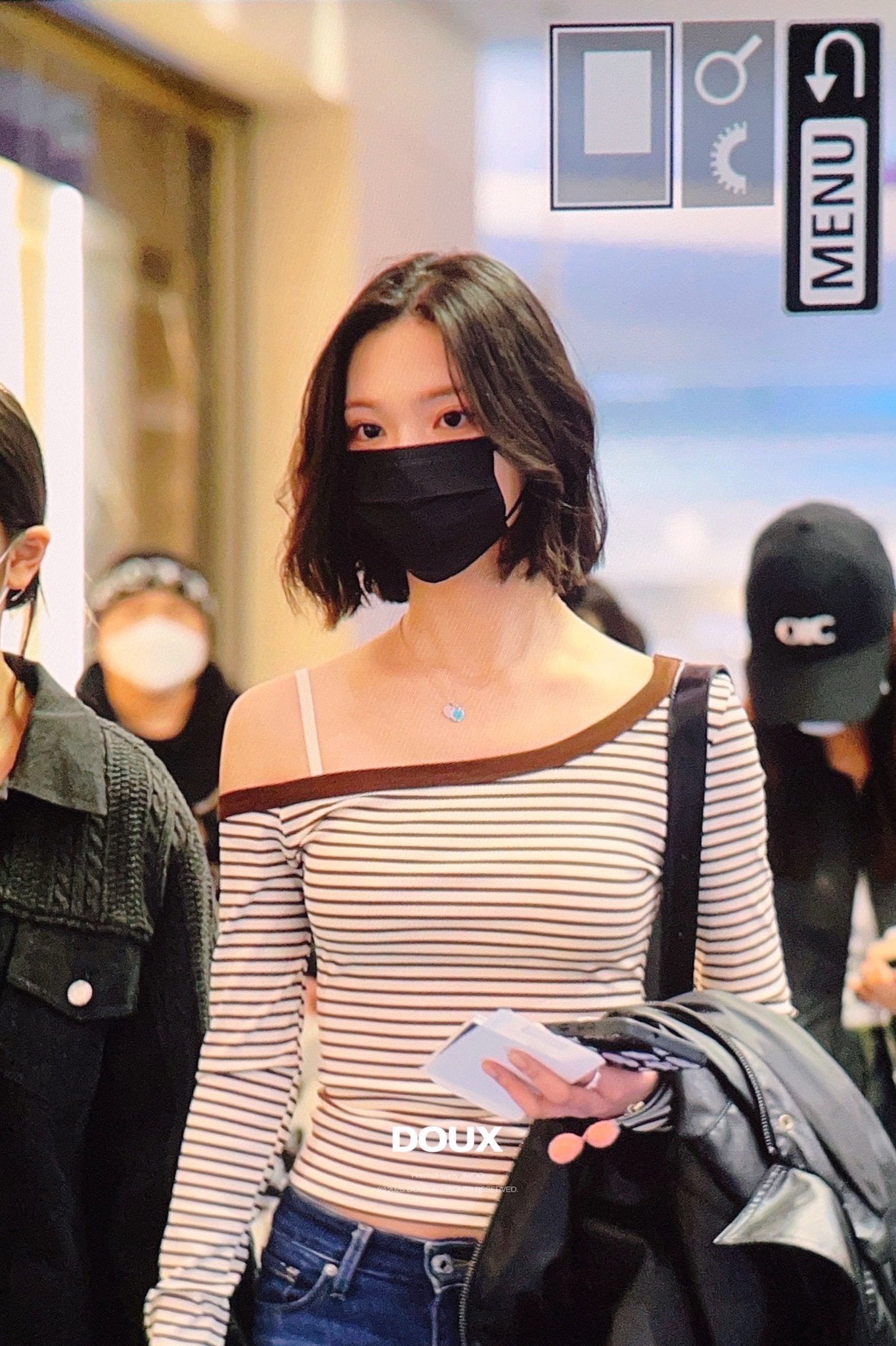 [잡담] 하투하 지우 왤케 언니라고 불러야 될 것 같아... | 인스티즈