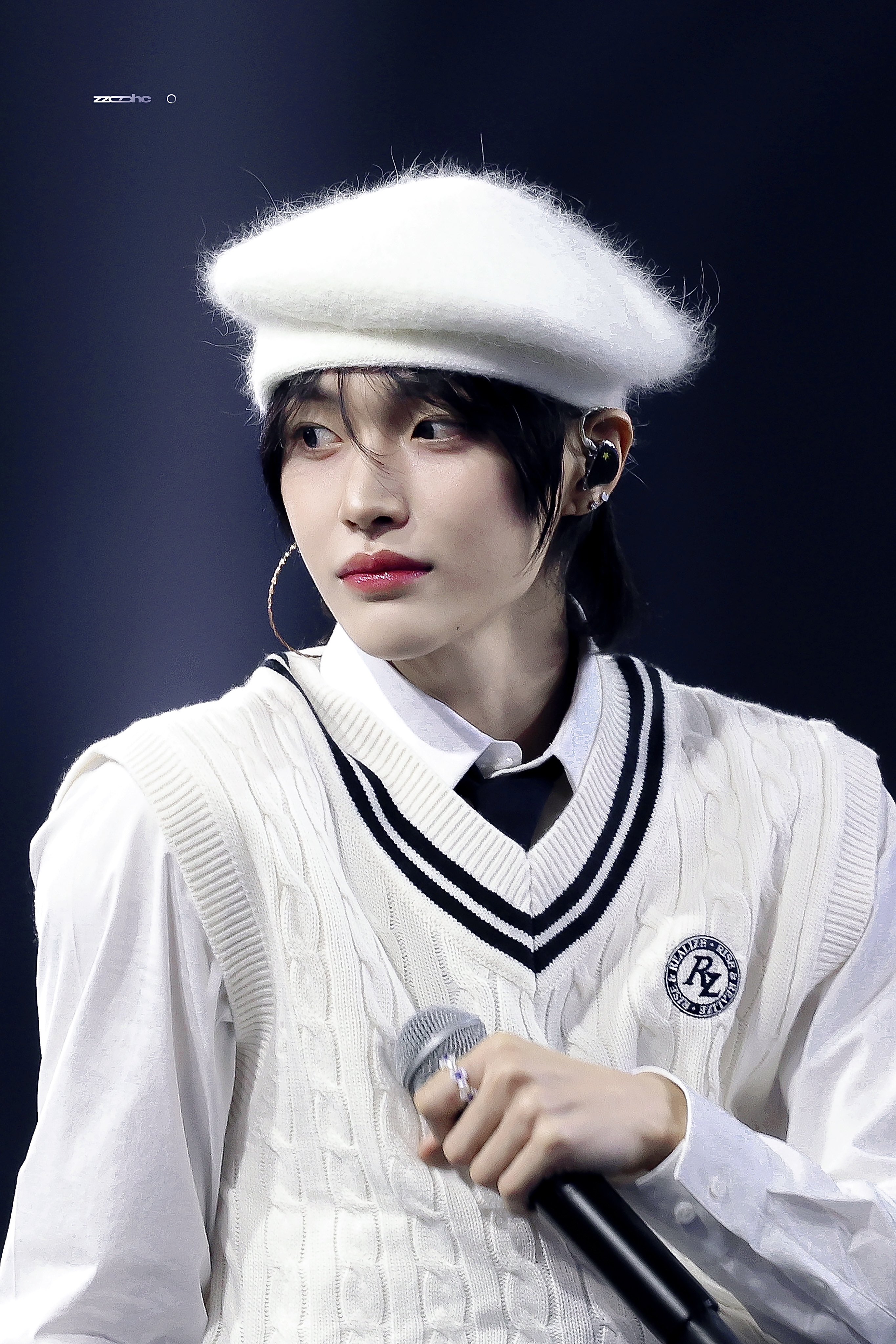 [잡담] 원빈님 어깨가 화면에 꽉 차요 | 인스티즈