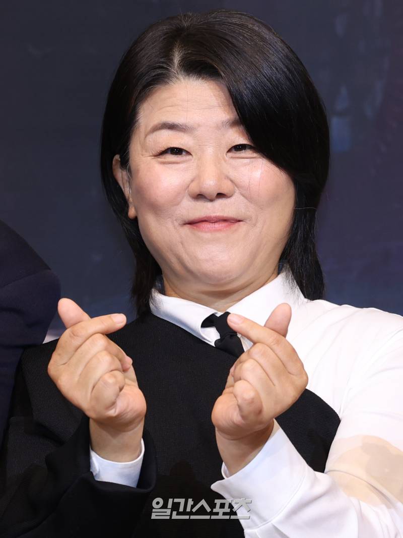 [정보/소식] [단독] 이정은, 김지원 '이모' 된다…'닥터X' 천재 외과의 변신 | 인스티즈