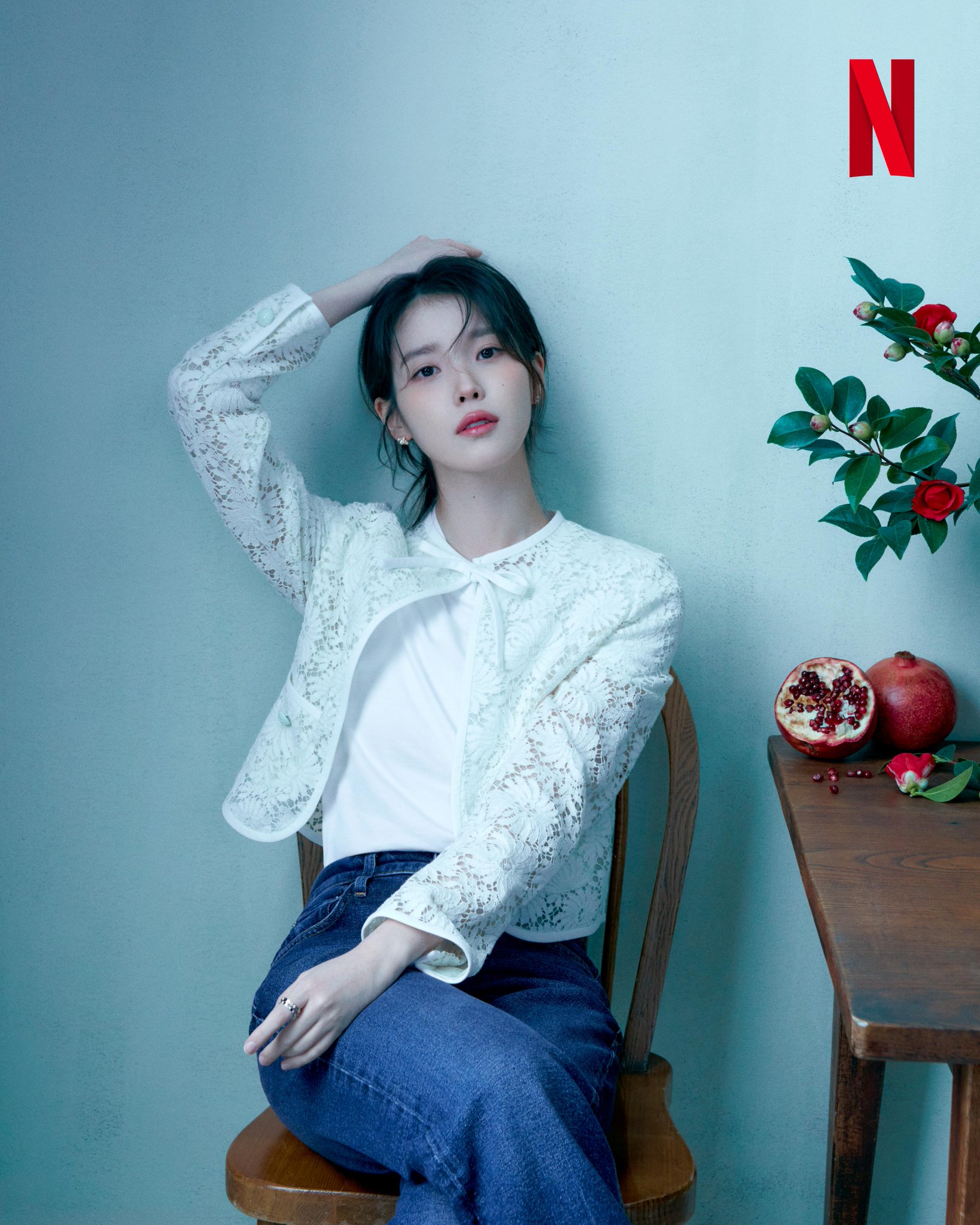 [잡담] 박보검 아이유 이 넷플 화보 투샷은 없지만 레전드같음 | 인스티즈