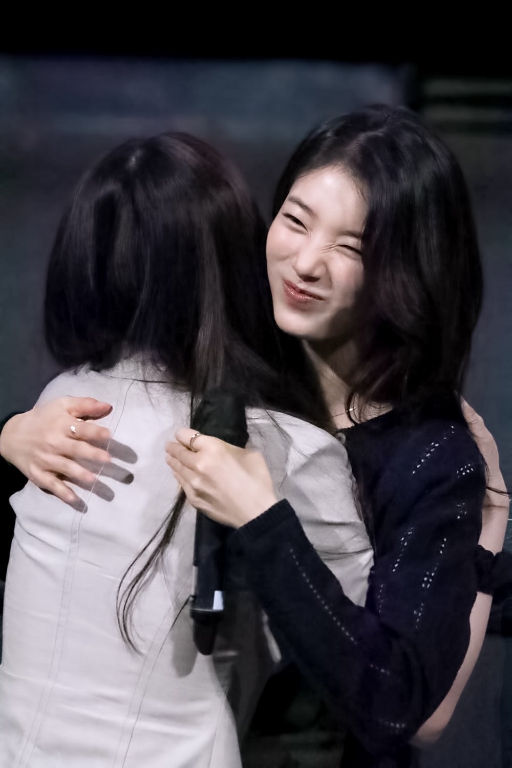 [잡담] 수지 무인 새 짤 개예쁘다 | 인스티즈