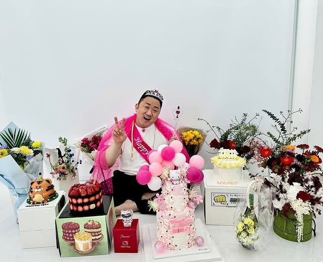 [잡담] 마동석 생일 케이크 봐봐 | 인스티즈