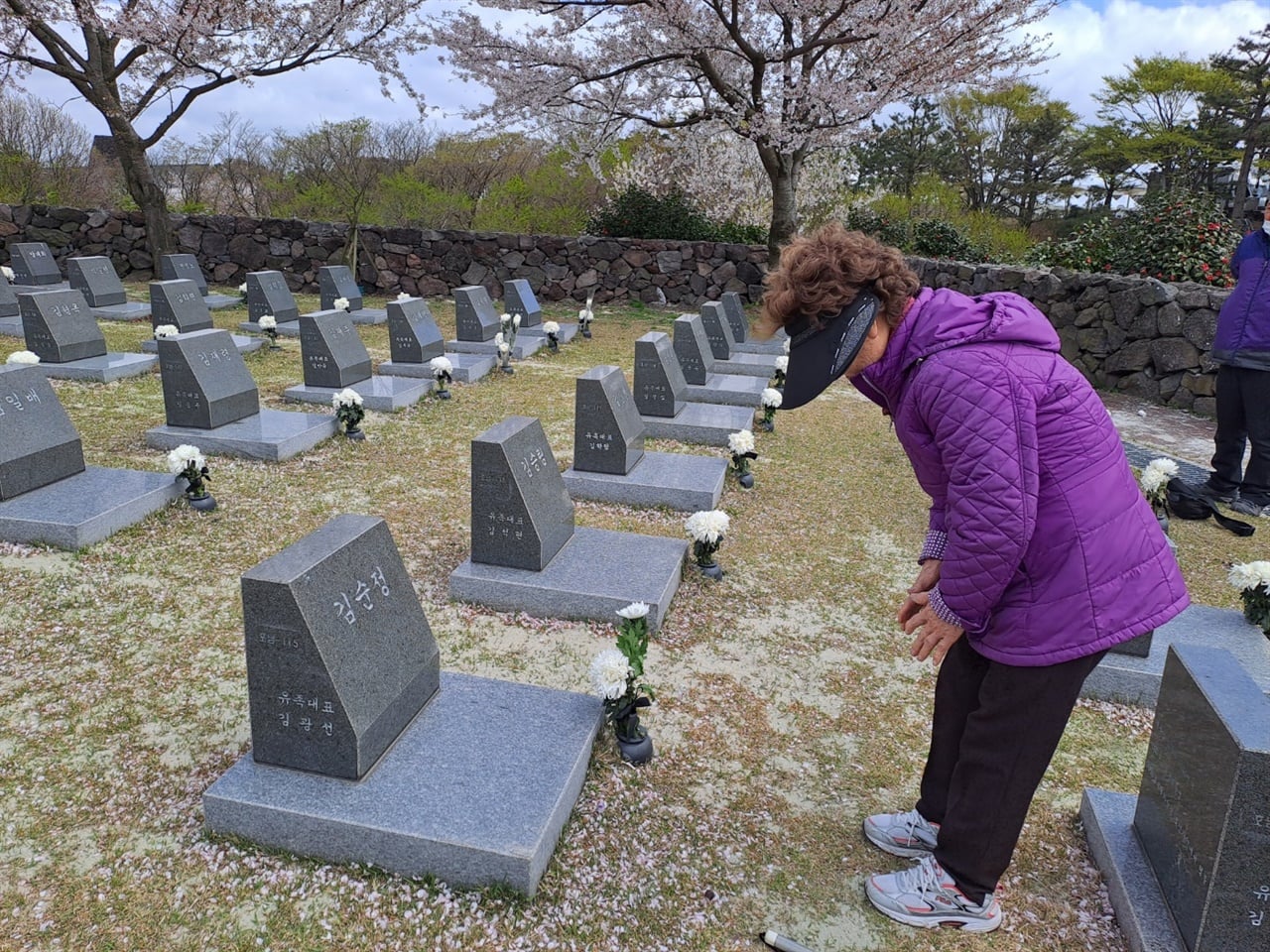 [정보/소식] 제주 사람인 엄마, '폭싹 속았수다' 1화 보고 포기한 이유 | 인스티즈