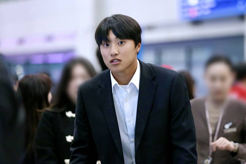 [잡담] 지환이 이사진 너무나 어린이처럼나왔어ㅋㅋㅋㅋㅋㅋㅋ | 인스티즈