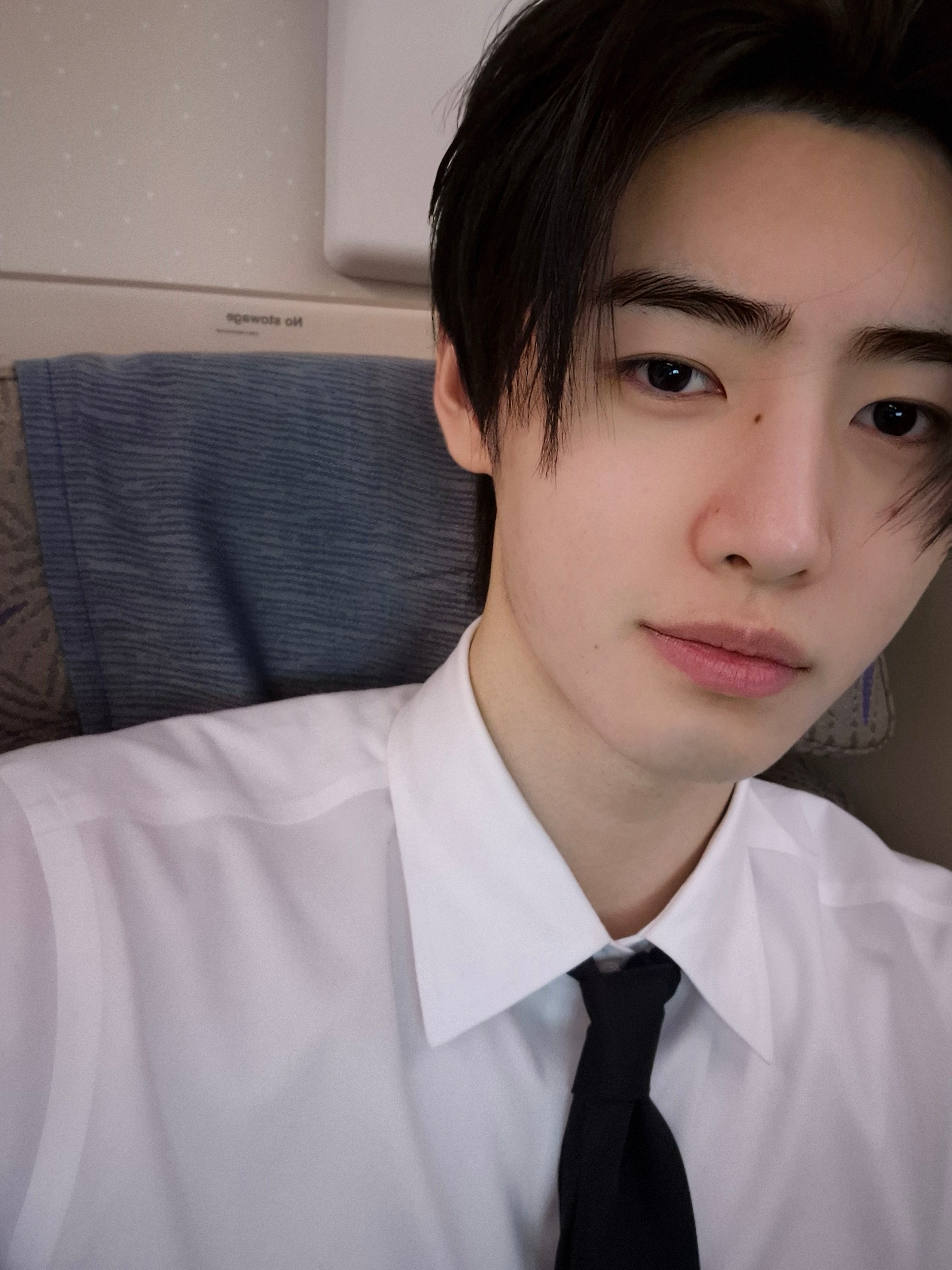 [잡담] 성훈이 진짜 와이리 잘생김 | 인스티즈