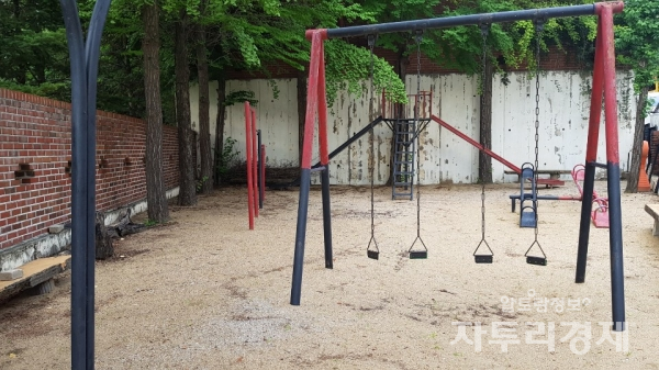 [잡담] 진짜 강자만이 살아남았던 옛날 동네 놀이터 | 인스티즈