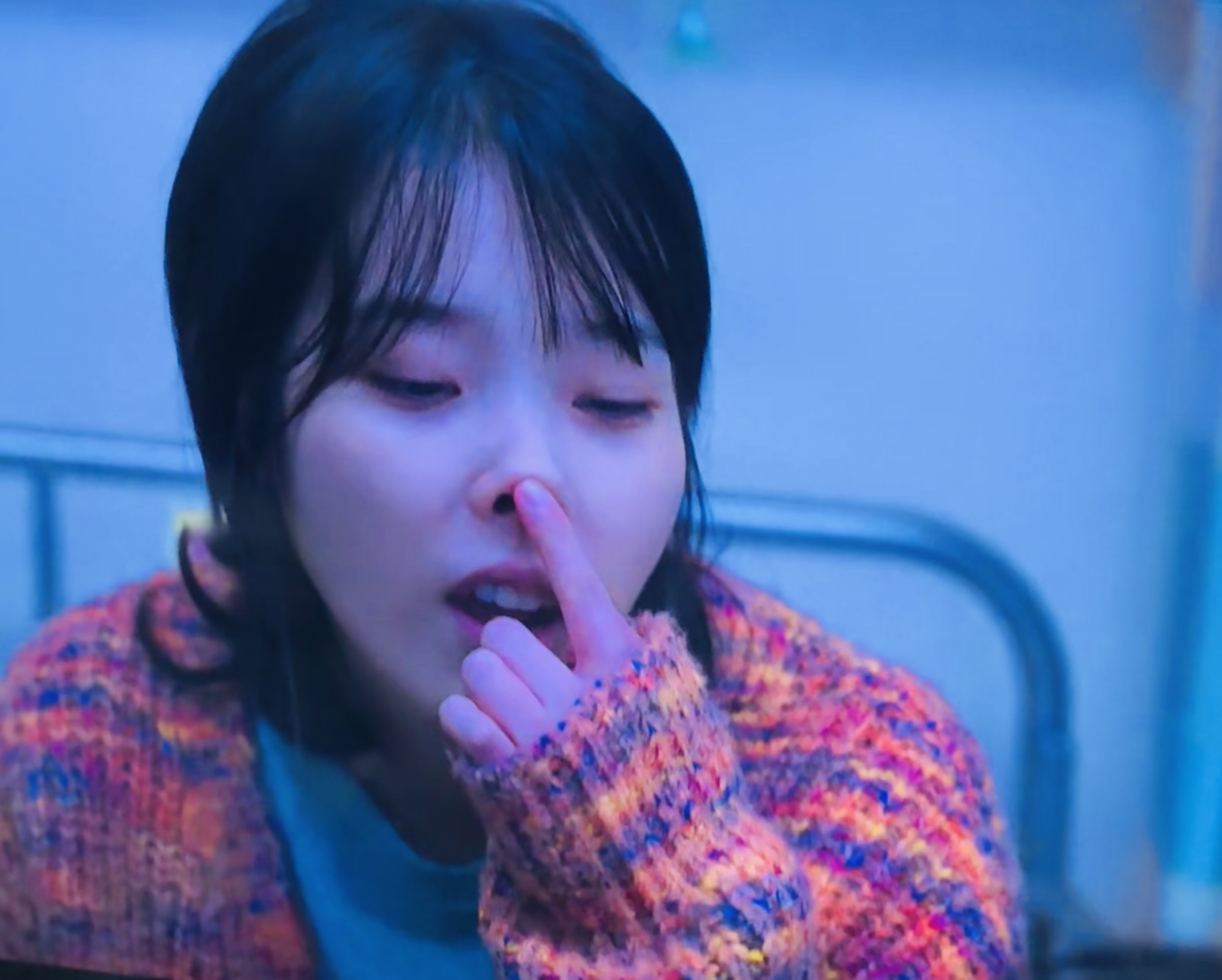 [마플] '폭싹 속았수다'에서 코 올리니 신봉선 너무 닮은 아이유 | 인스티즈