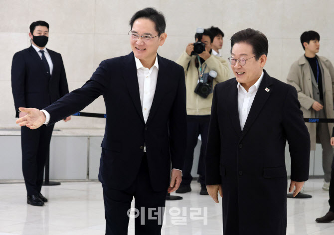 [잡담] 부자라 2찍이라는데 현실은 이재용도 이재명 눈치보더라 ...ㅎ | 인스티즈