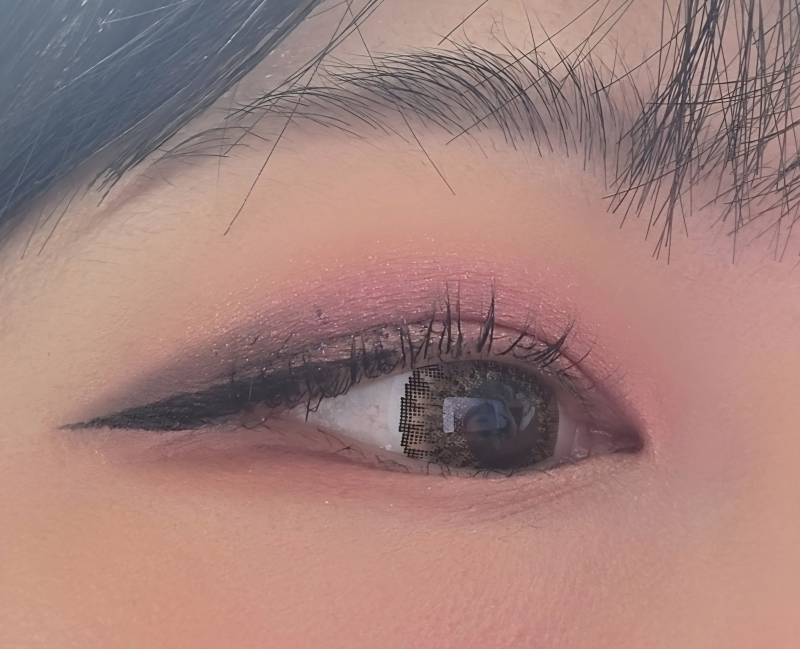 [잡담] 컬러그램 보라색 섀도우 썼는데 애순이 됨 | 인스티즈