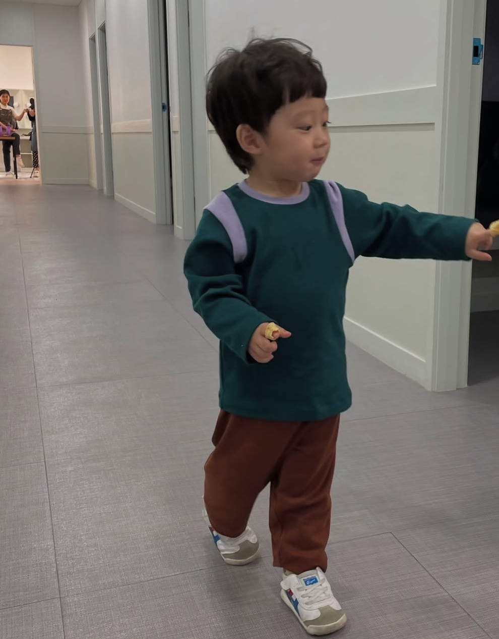 [잡담] 와 폭싹 은명이 아역인데 진짜 개귀여워 | 인스티즈
