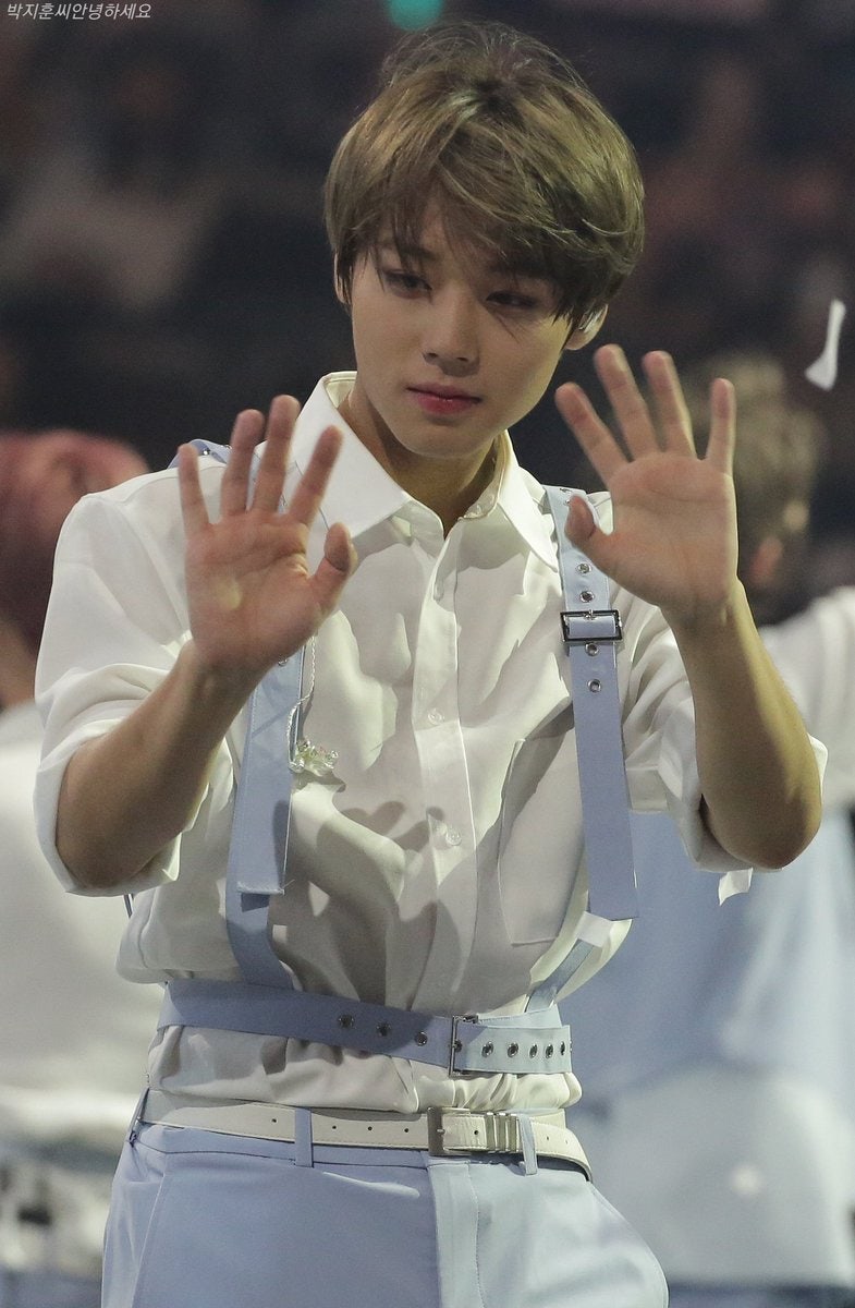 [잡담] 박지훈 짤 저장하는 맛이 있음 | 인스티즈
