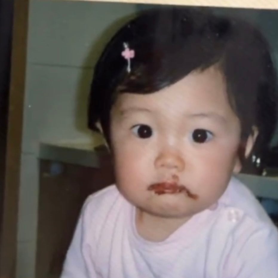 [잡담] 아일릿 원희의 아기 시절은 너무너무 귀엽습니다.. | 인스티즈