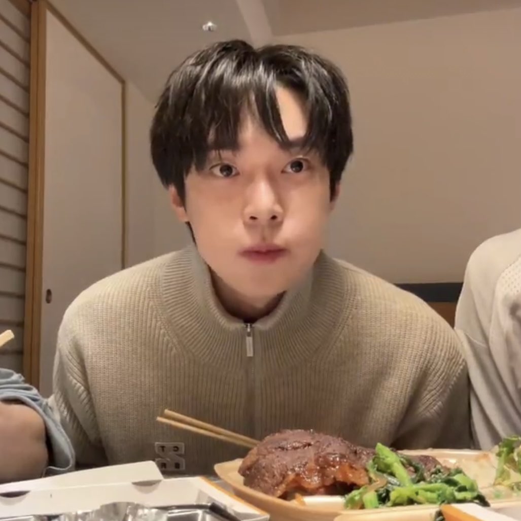 [잡담] 오늘 도영이 라방에서 너무 귀여웠음 🥹 | 인스티즈