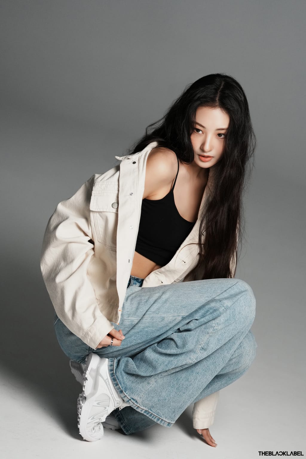 [미디어] 미야오 SALOMON X eyesmag Behind Photo | 인스티즈